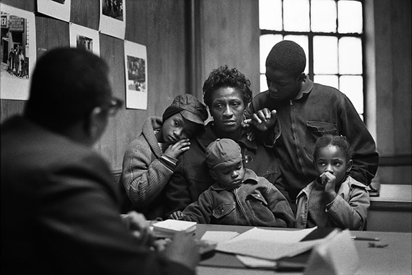 thumbnail_#8 Gordon Parks, The Fontanelles at the Poverty Board, Harlem, 1967